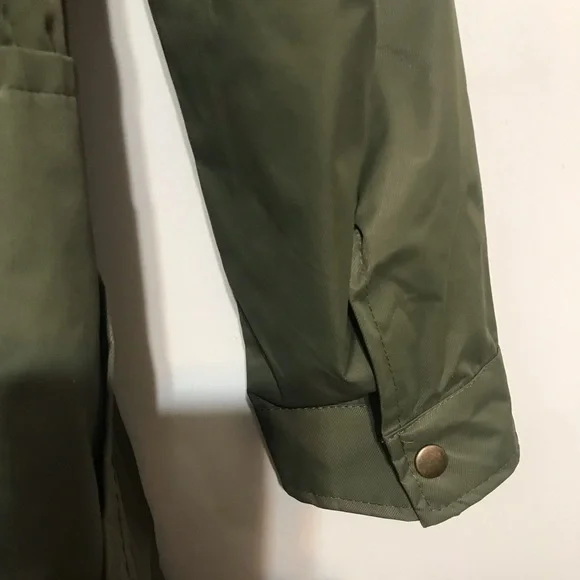 YOKI woman’s light weight fall jacket with hood, size 1XL, color olive green. - Picture 6 of 7